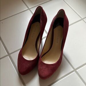 Gianni Bini Red Suede Heels Classic Pointed Toe
